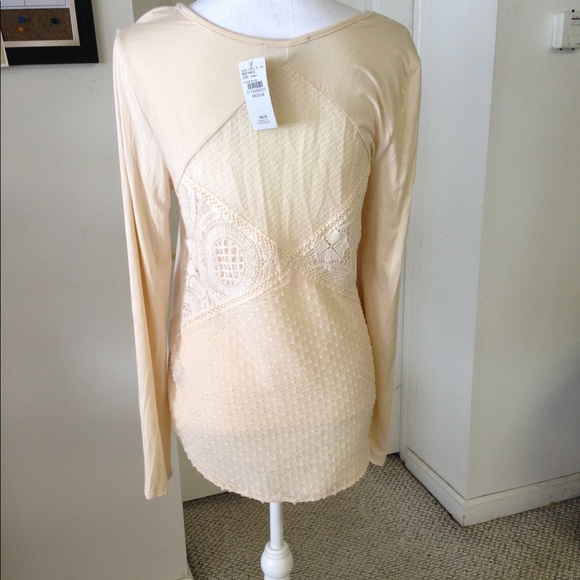 NWT Buckle lace up/back top - Picture 6 of 8